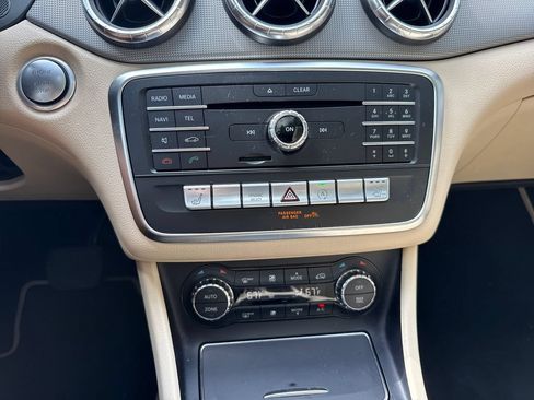 Used 2019 Mercedes-Benz CLA 250 4MATIC image 18