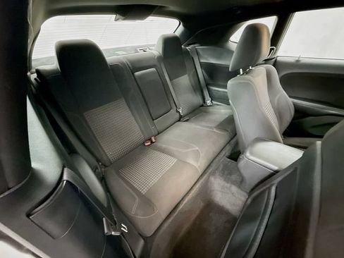 Used 2015 Dodge Challenger SXT w/ Driver Convenience Group RWD image 25