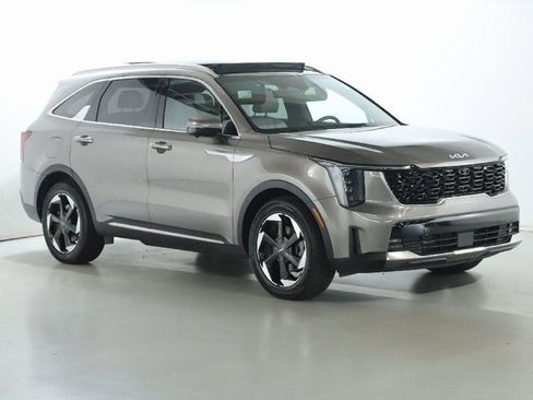Used 2025 Kia Sorento SX Prestige AWD/4WD image 9