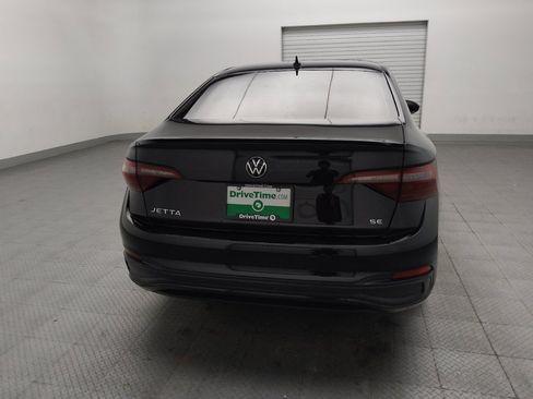 Used 2024 Volkswagen Jetta SE FWD image 7
