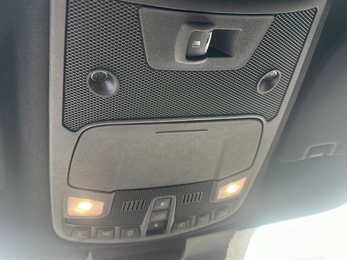 Used 2019 Ford F150 Lariat w/ Equipment Group 502A Luxury image 25