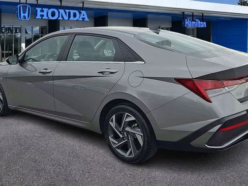 Used 2024 Hyundai Elantra SEL w/ Convenience Package FWD image 6