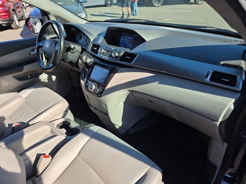 Used 2016 Honda Odyssey EX-L image 9