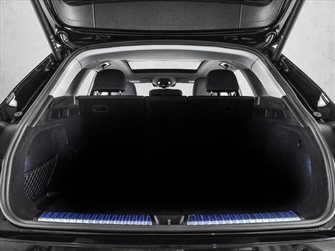 Certified 2025 Audi Q5 Premium w/ Convenience Package AWD/4WD image 6