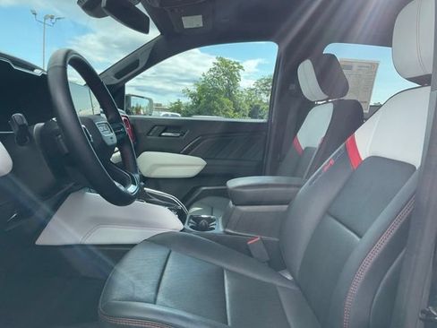 Used 2024 GMC Canyon AT4X AWD/4WD image 2