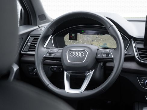 Certified 2025 Audi Q5 2.0T Premium Plus w/ Premium Plus Package image 9