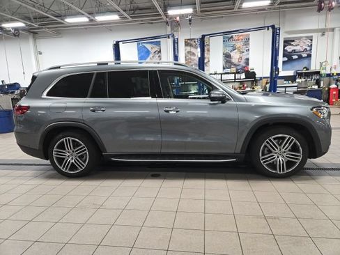 Used 2026 Mercedes-Benz GLS 450 4MATIC image 2