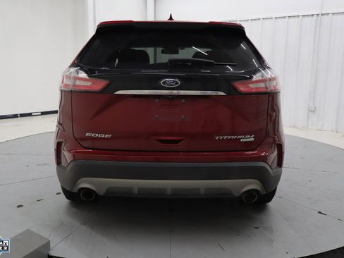 Used 2019 Ford Edge Titanium image 6