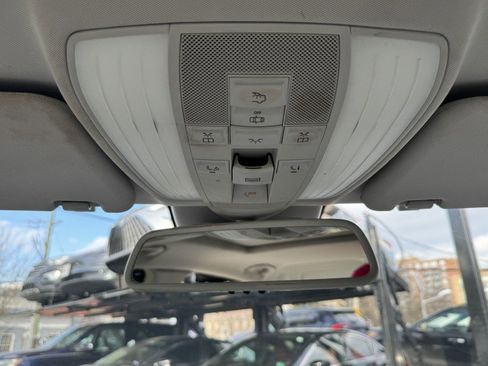 Used 2014 Mercedes-Benz E 350 4MATIC Sedan image 26