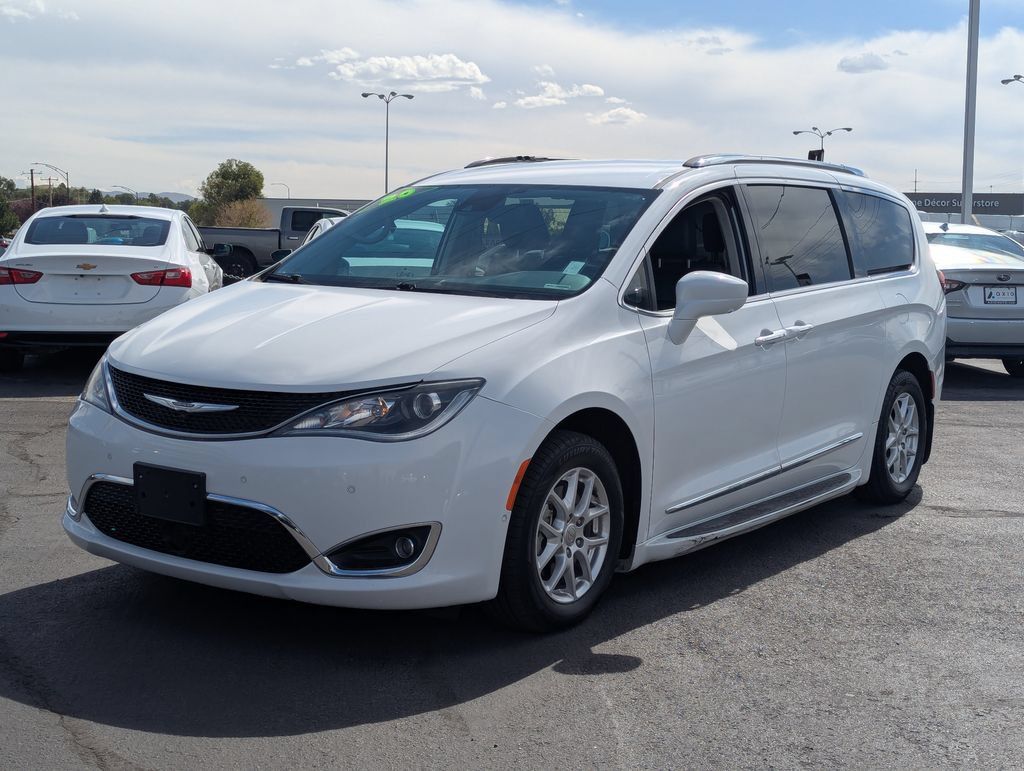 Used 2020 Chrysler Pacifica Touring-L w/ Advanced Safetytec Group FWD image 9