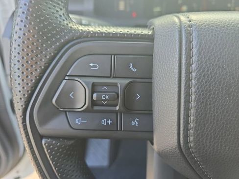 Used 2025 Toyota Tacoma SR image 15