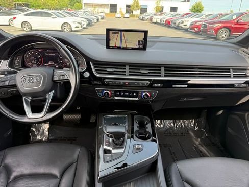 Used 2017 Audi Q7 3.0T Premium Plus w/ Premium Plus Package AWD/4WD image 16