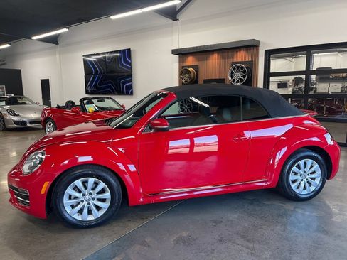 Used 2018 Volkswagen Beetle 2.0T Coast FWD image 7