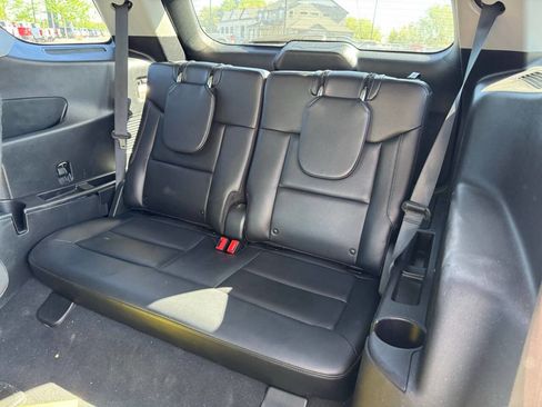 Used 2021 Ford Explorer Limited AWD/4WD image 16