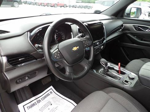 Used 2023 Chevrolet Traverse LT AWD/4WD image 14