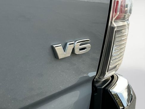 Used 2021 Toyota Tacoma TRD Off-Road image 23