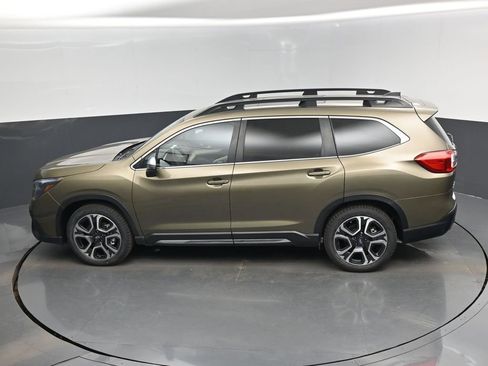 Used 2023 Subaru Ascent Limited w/ Technology Package AWD/4WD image 14