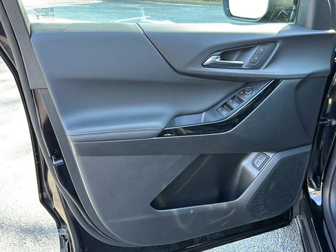 New 2026 Chevrolet Equinox LT w/ Convenience Package II image 14