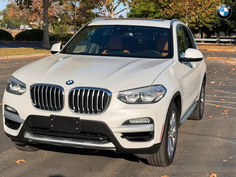 Used 2019 BMW X3 xDrive30i w/ Driving Assistance Package AWD/4WD image 4