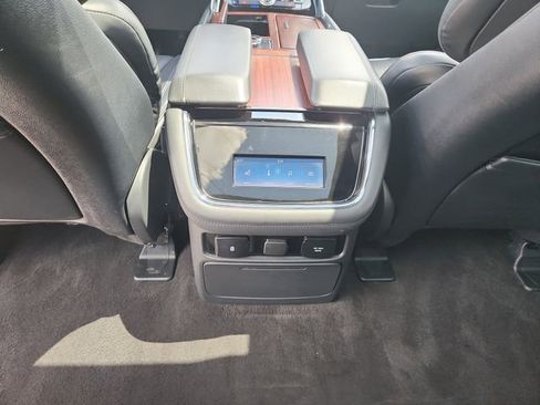 Used 2022 Lincoln Navigator L Reserve image 13