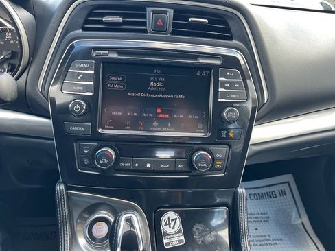 Used 2019 Nissan Maxima 3.5 S w/ Floor Mat Group FWD image 28