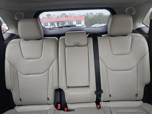 Used 2015 Ford Edge Titanium image 8