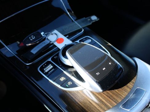 Used 2019 Mercedes-Benz GLC 300 GLC 300 image 22