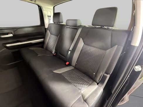 Used 2015 Toyota Tundra SR5 w/ SR5 Upgrade Package RWD image 16
