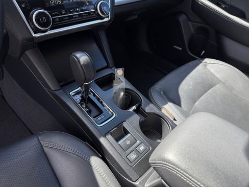 Used 2019 Subaru Outback 2.5i Limited image 13