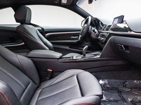 Used 2019 BMW 430i Coupe w/ Convenience Package image 29