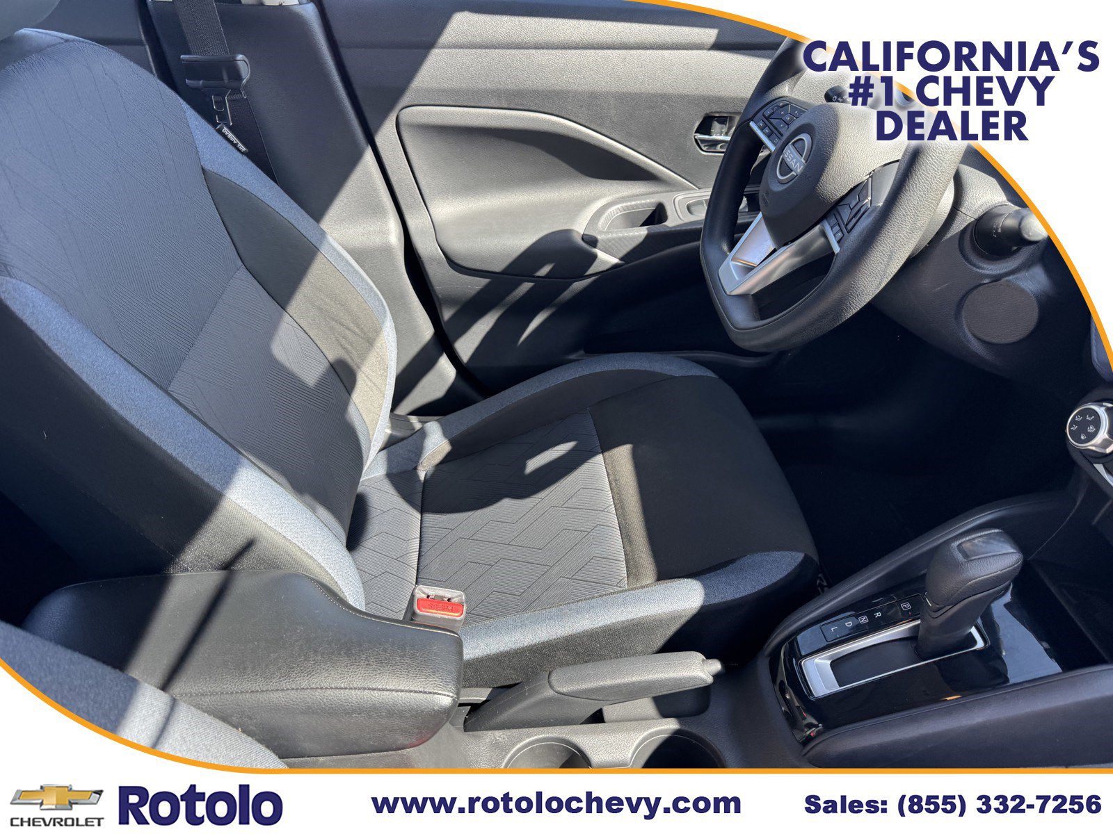 Used 2024 Nissan Versa SV FWD image 8