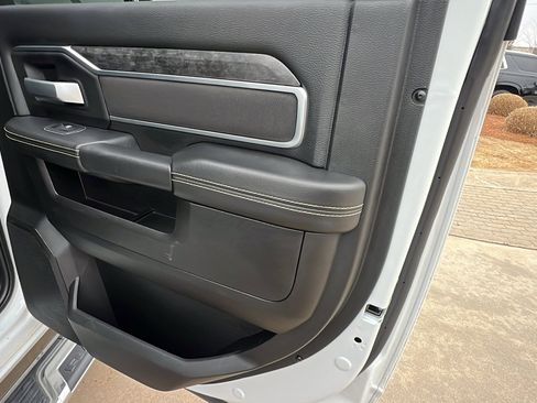 Used 2024 RAM 2500 Big Horn w/ Bed Utility Group image 20