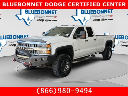 Used 2019 Chevrolet Silverado 2500 W/T w/ WT Convenience Package AWD/4WD image 1