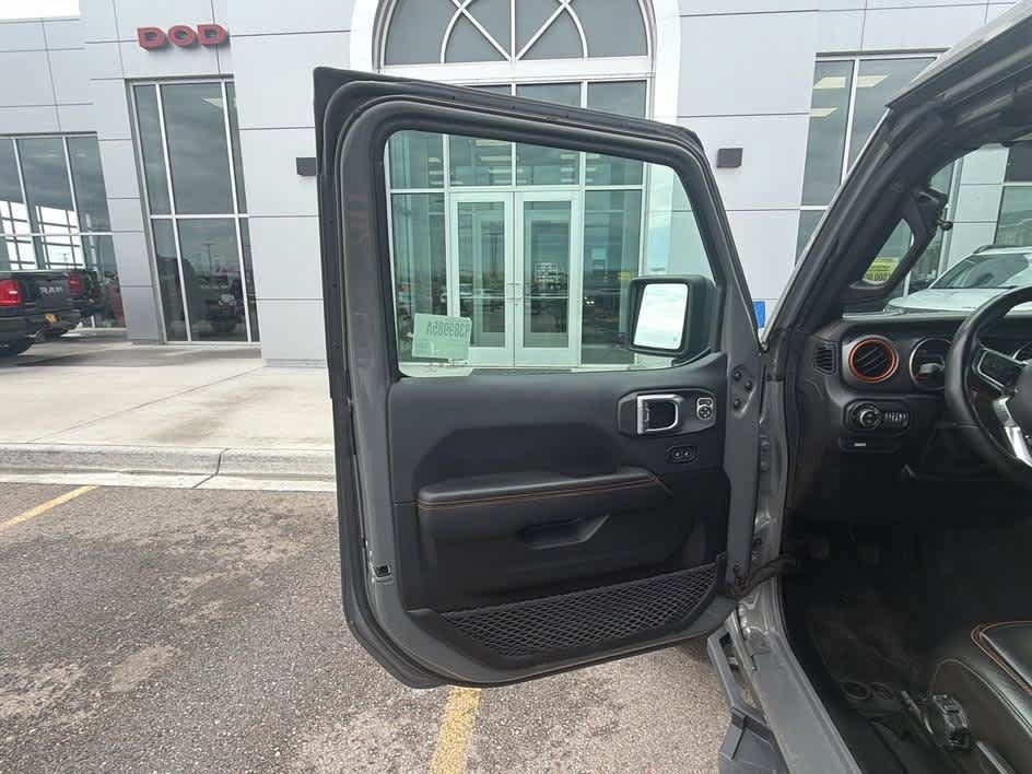 Used 2021 Jeep Gladiator Mojave AWD/4WD image 10