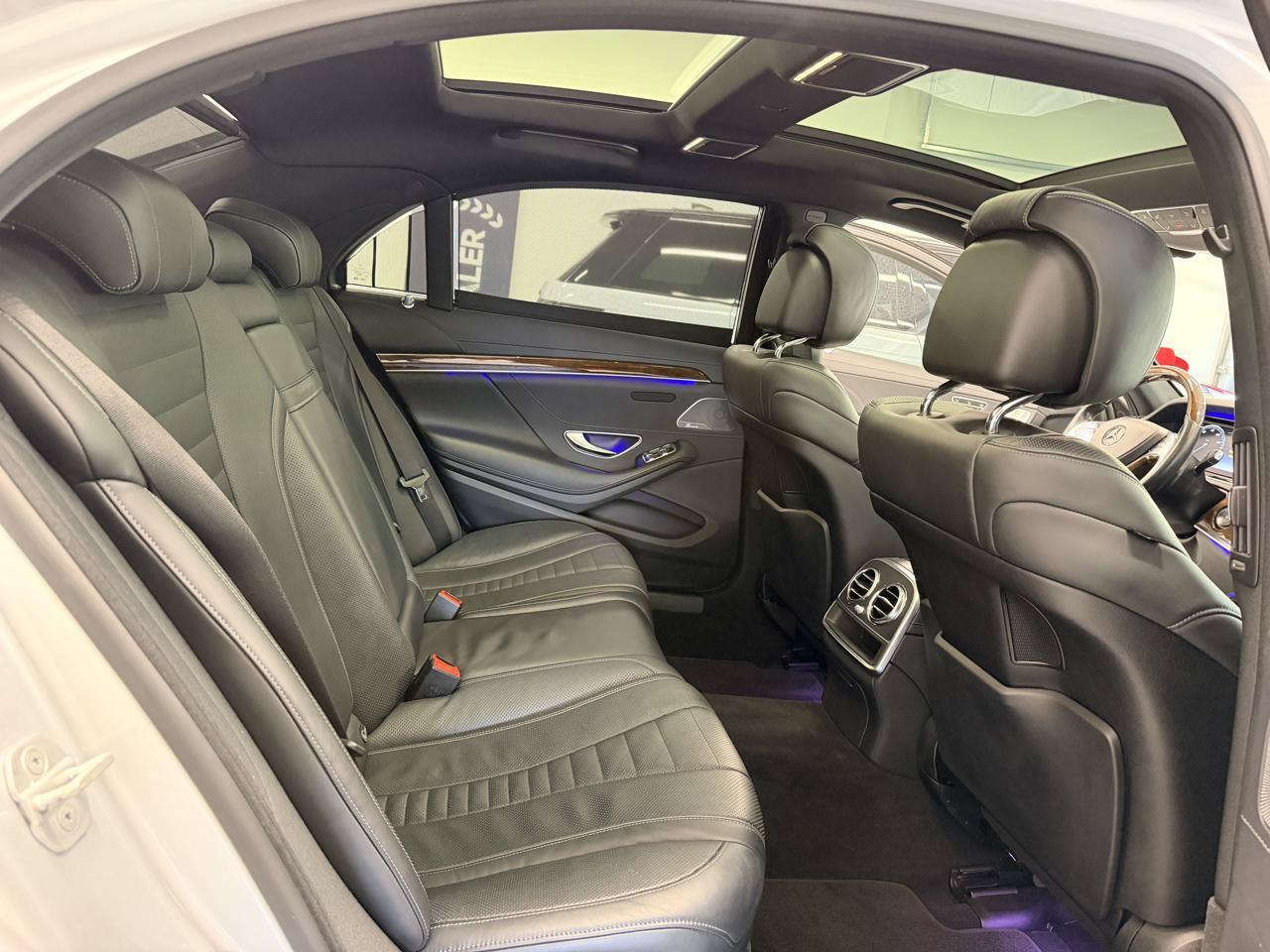 Used 2015 Mercedes-Benz S 550 Sedan image 33