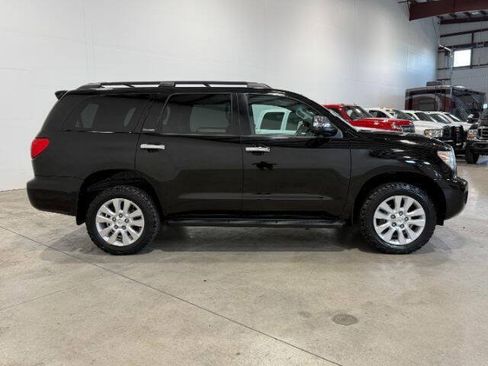 Used 2014 Toyota Sequoia Platinum AWD/4WD image 7