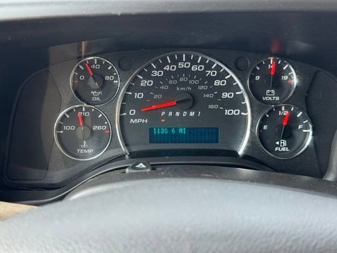 Used 2021 GMC Savana 3500 Extended w/ Driver Convenience Package RWD image 27