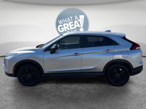 Used 2023 Mitsubishi Eclipse Cross LE AWD/4WD image 7