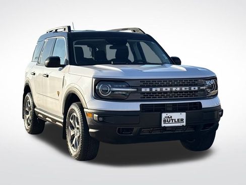 Used 2023 Ford Bronco Sport Badlands image 9