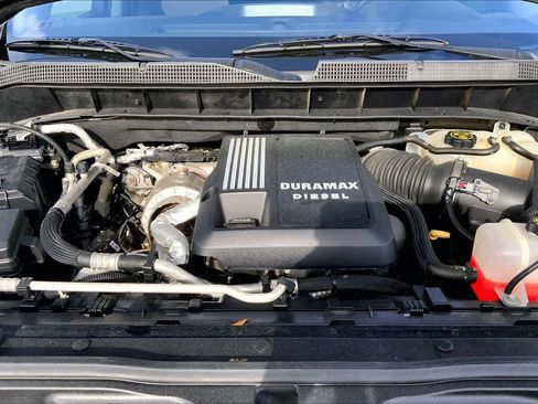 Used 2021 Chevrolet Silverado 1500 LT image 29