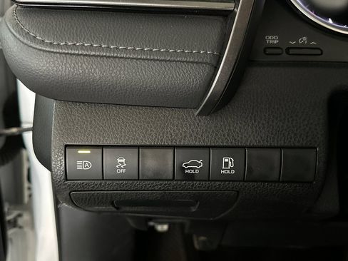 Used 2024 Toyota Camry LE FWD image 32