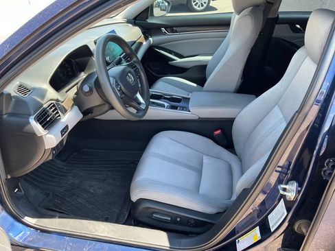 Used 2020 Honda Accord EX image 2