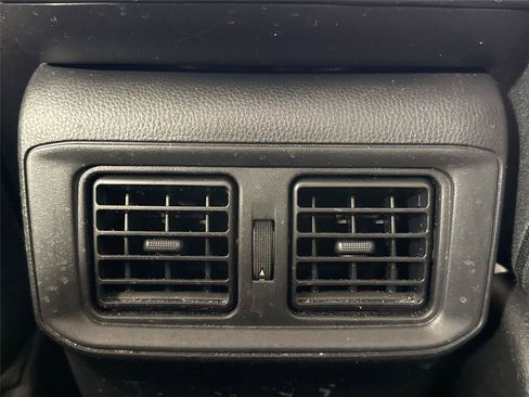 Certified 2022 Toyota RAV4 LE FWD image 33