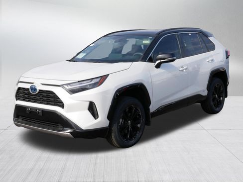 Certified 2024 Toyota RAV4 XSE image 3