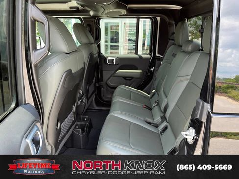 New 2026 Jeep Gladiator Mojave AWD/4WD image 13