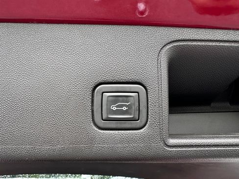 Certified 2020 GMC Terrain Denali w/ Denali Premium Package AWD/4WD image 45