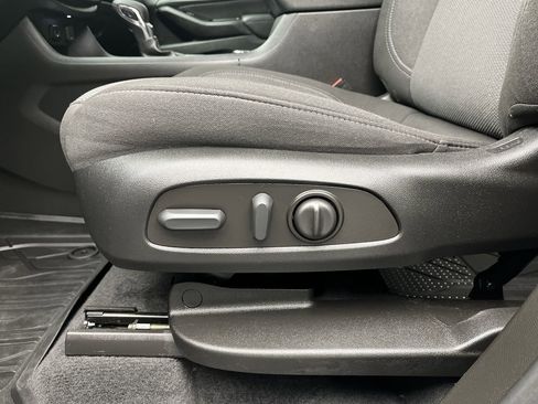 Certified 2023 Chevrolet Traverse LT w/ Midnight/Sport Edition image 10