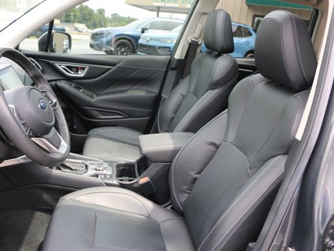 Used 2021 Subaru Forester Touring AWD/4WD image 32
