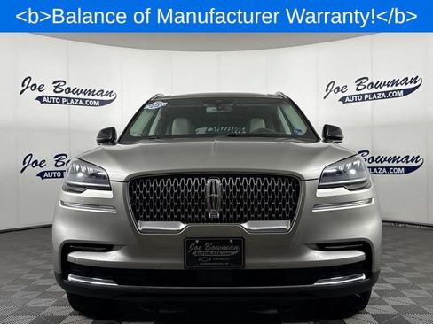 Used 2023 Lincoln Aviator AWD w/ Premium Package image 3