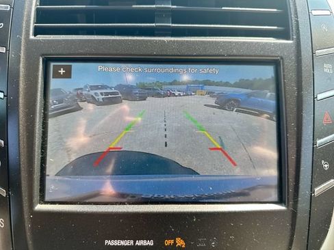 Used 2019 Lincoln MKC Reserve AWD/4WD image 17